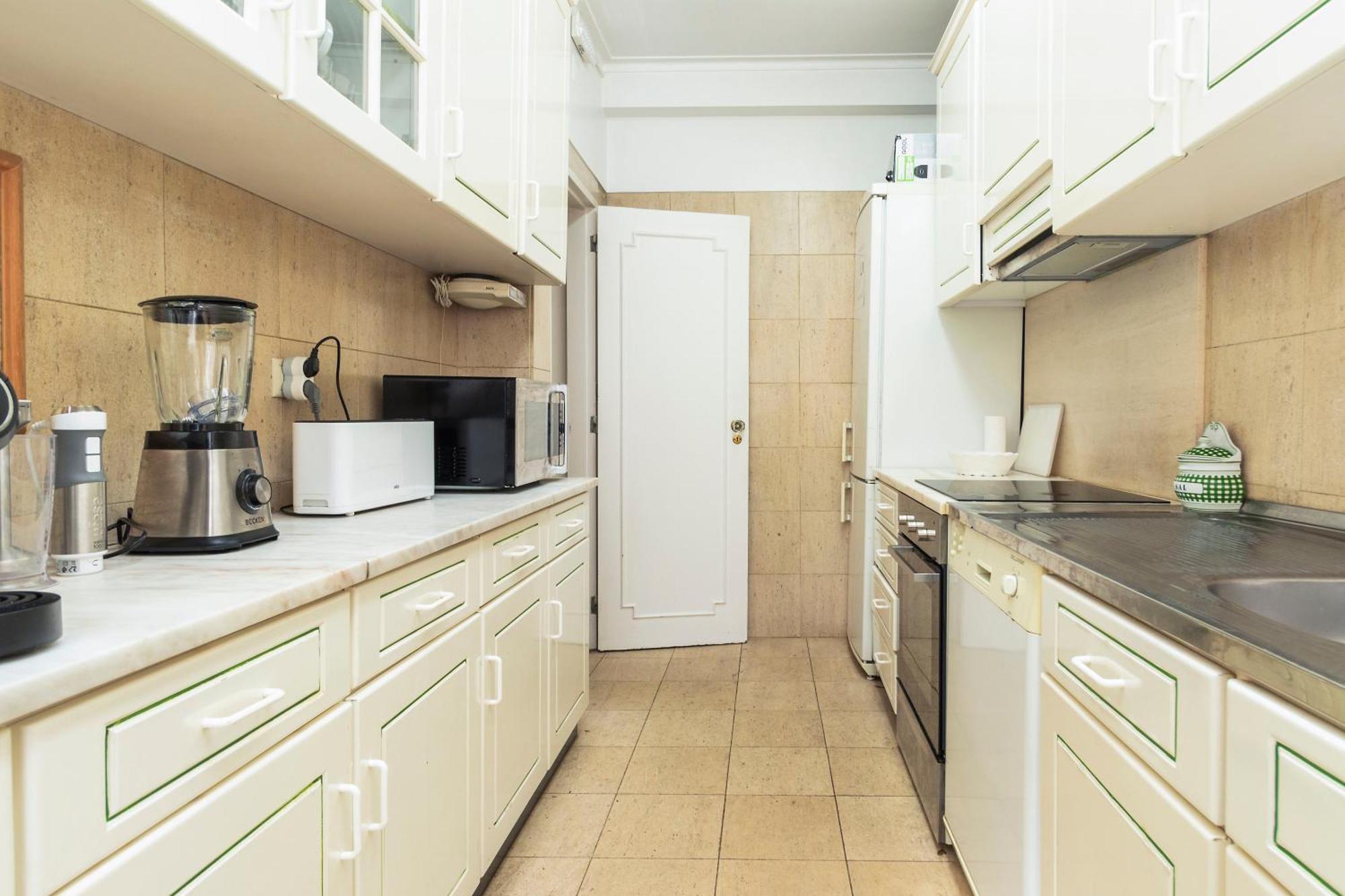 Nesha Lucky Nr. 23 Gæstehus Lisboa