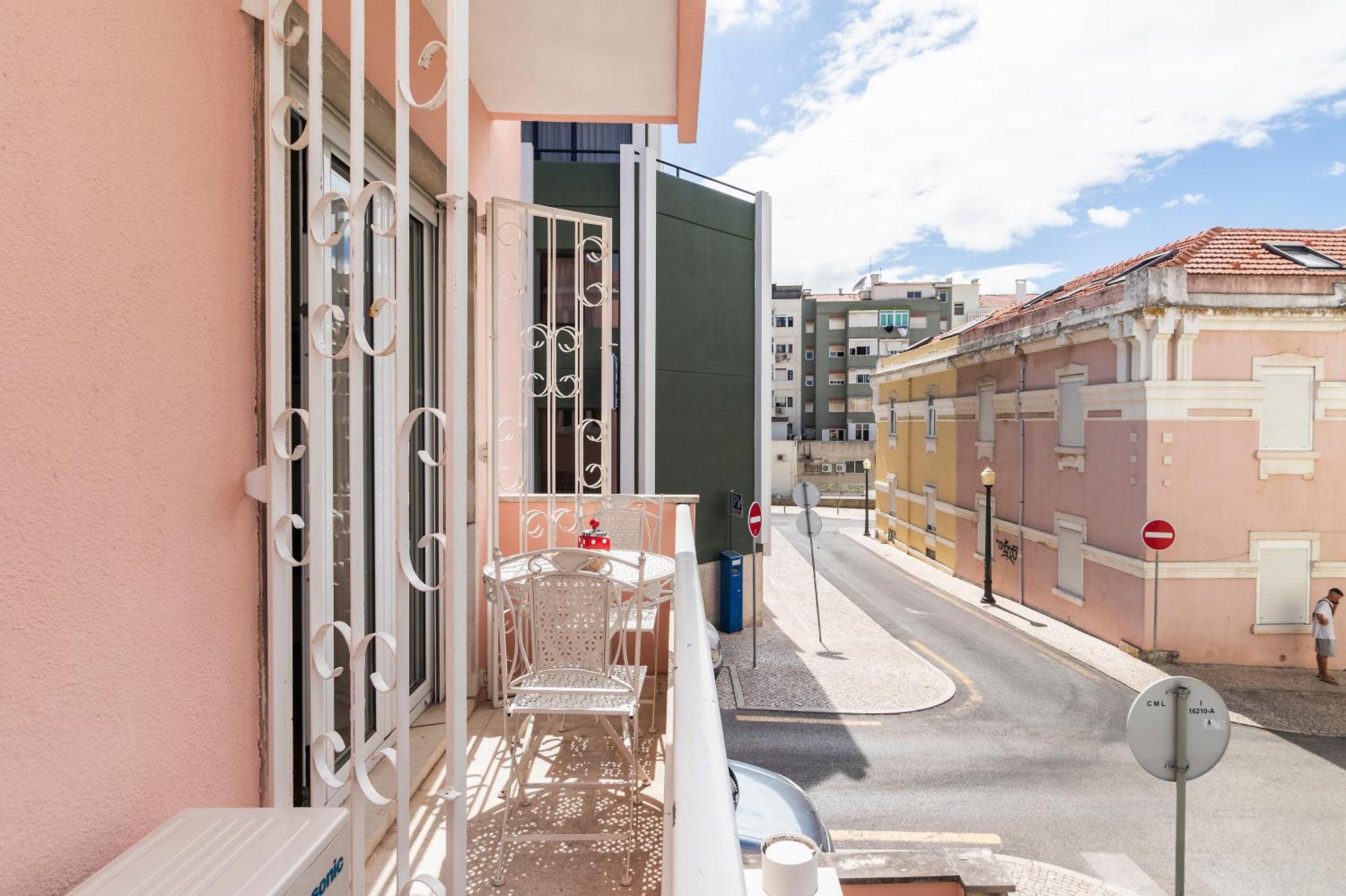 Nesha Lucky Nr. 23 Gæstehus Lisboa